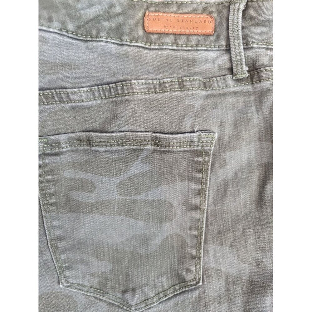 Social Standard By Sanctuary High-Rise Skinny Camo Jeans Women's Size 16 - Picture 6 of 6
